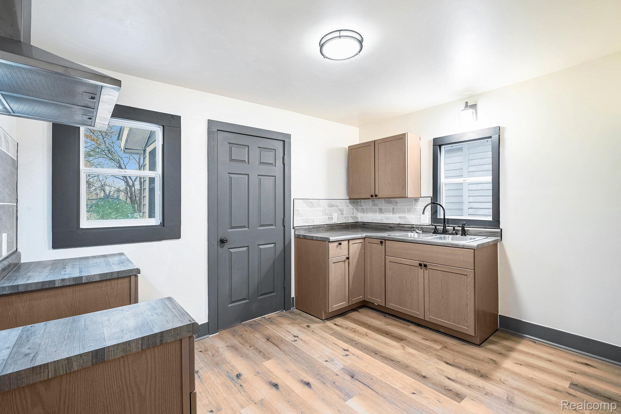 1379 Washington Avenue