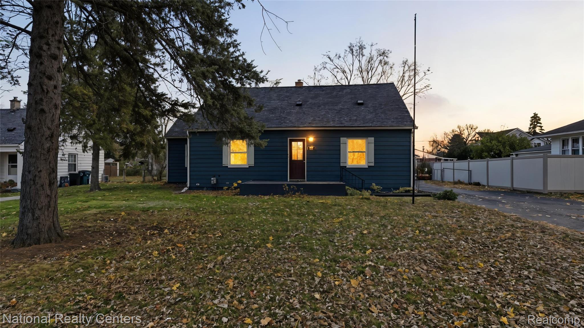 11850 N Haggerty Road E