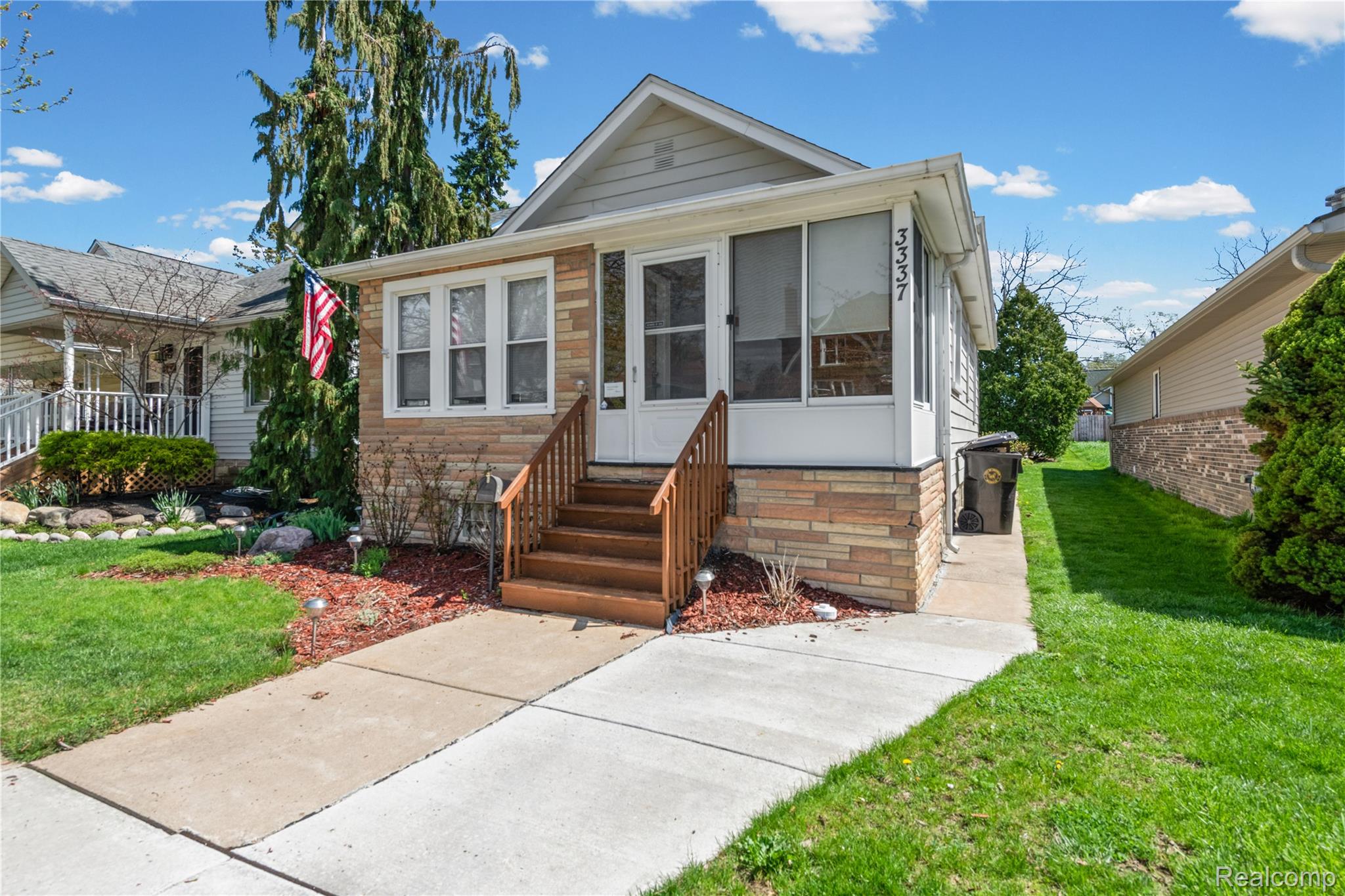 3337 4th Street