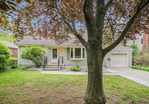 1132 SABRON Drive East Lansing City Ingham MI 48823