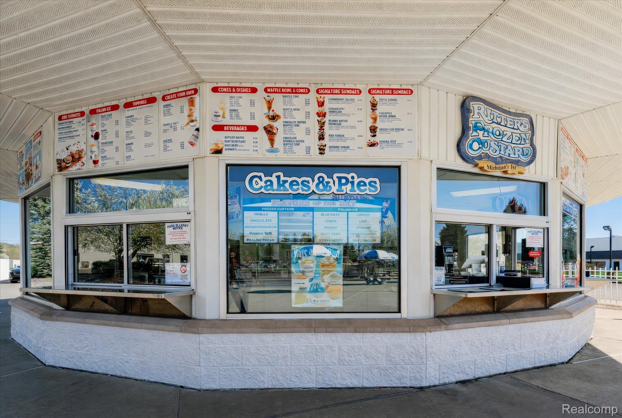 5962 Meridian Boulevard