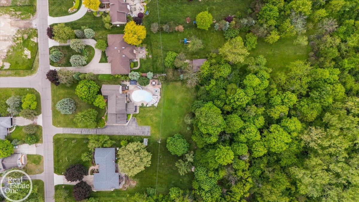 88 Aspinwall Drive