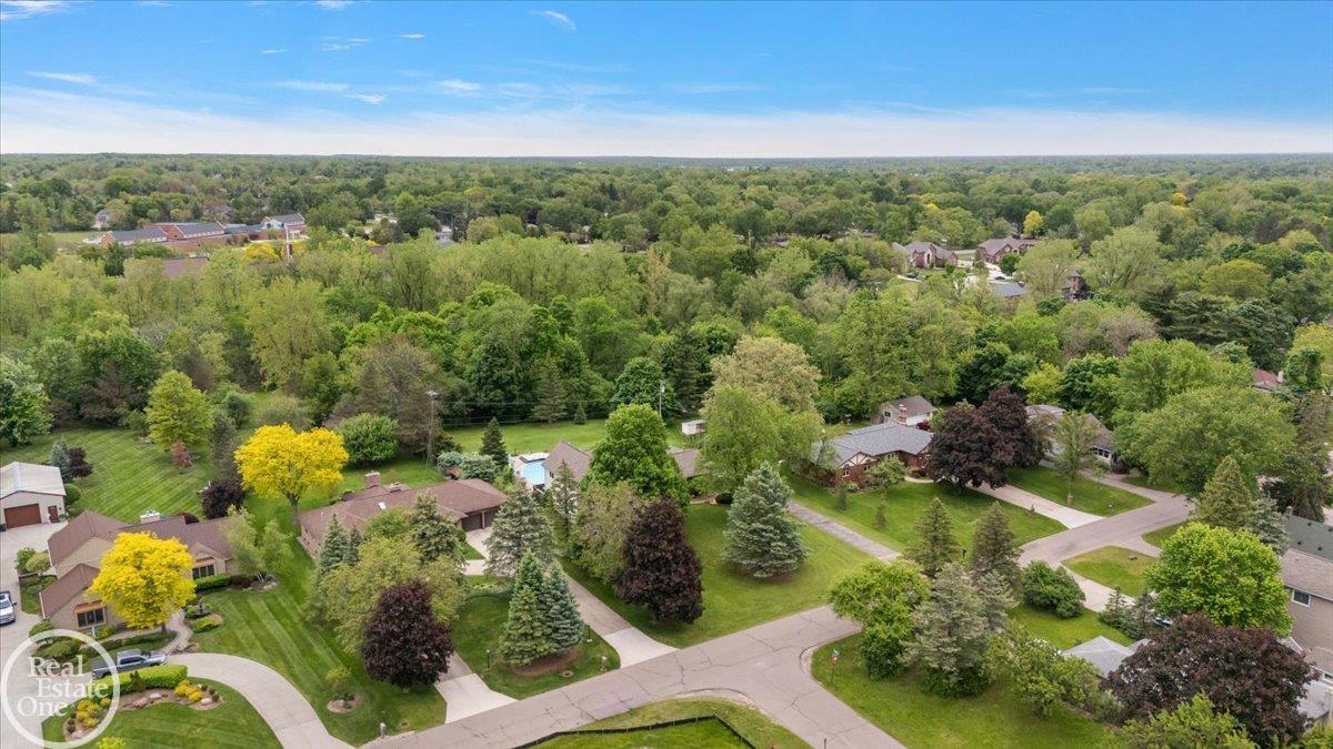88 Aspinwall Drive