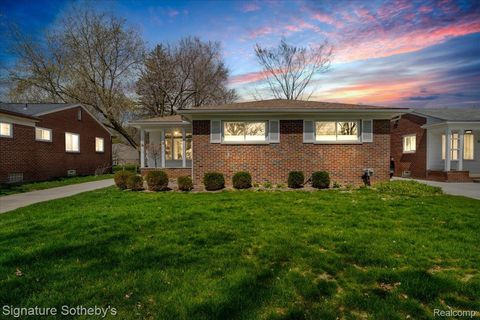 234 W La Salle Avenue Royal Oak City MI 48073