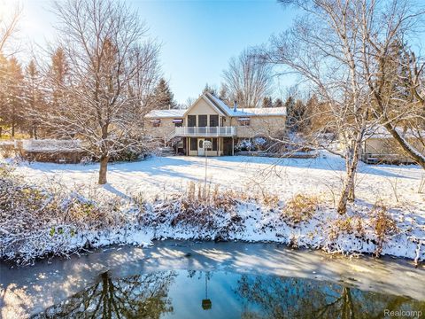 680 S 680 s hacker Road Genoa Township MI 48114