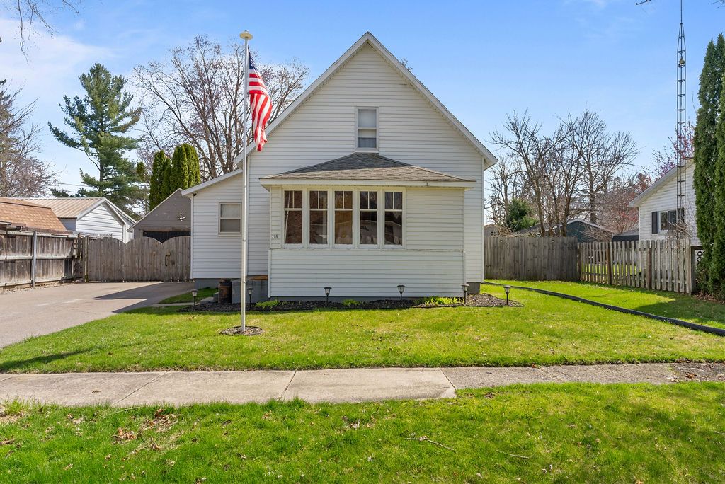 209 S HOWARD