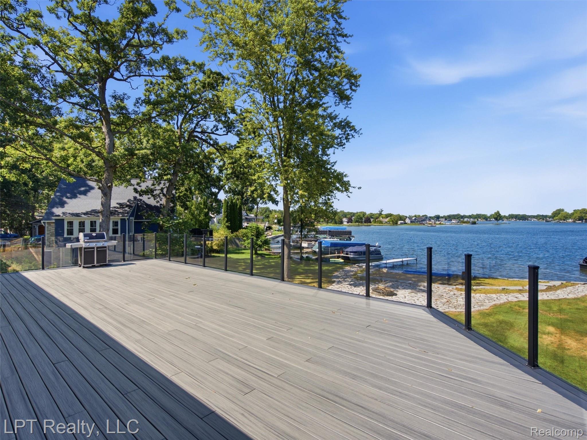 2200 S Long Lake Road