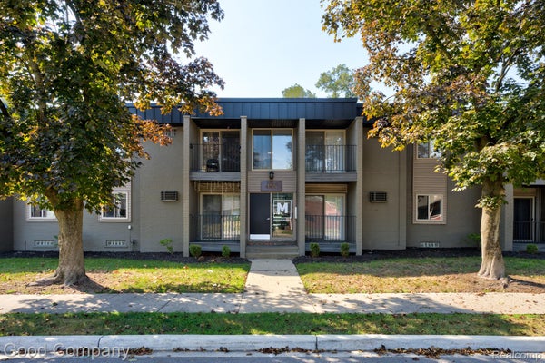 455 W MARSHALL ST APT 203, FERNDALE, MI 48220 - Image f13bc742c7e2aa5922da89cc18b36774/811238536