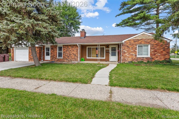 25141 BURT, CENTER LINE, MI 48015 - Image f13ca92bdd0582f8f55d642522650fc3/1855106754