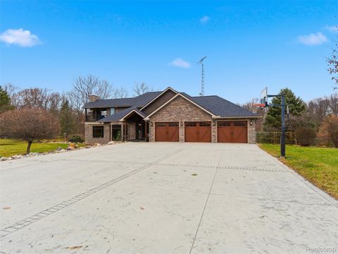 3316 W Newark Road Lapeer City MI 48446