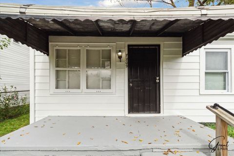 7209 Prospect Avenue Warren City MI 48091