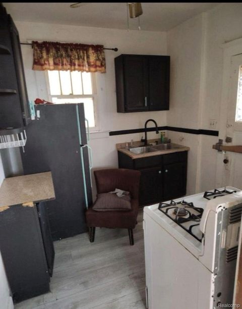 Tiny photo for 6534 E Firwood Street, Detroit City, MI 48210 (MLS # 20261021694)