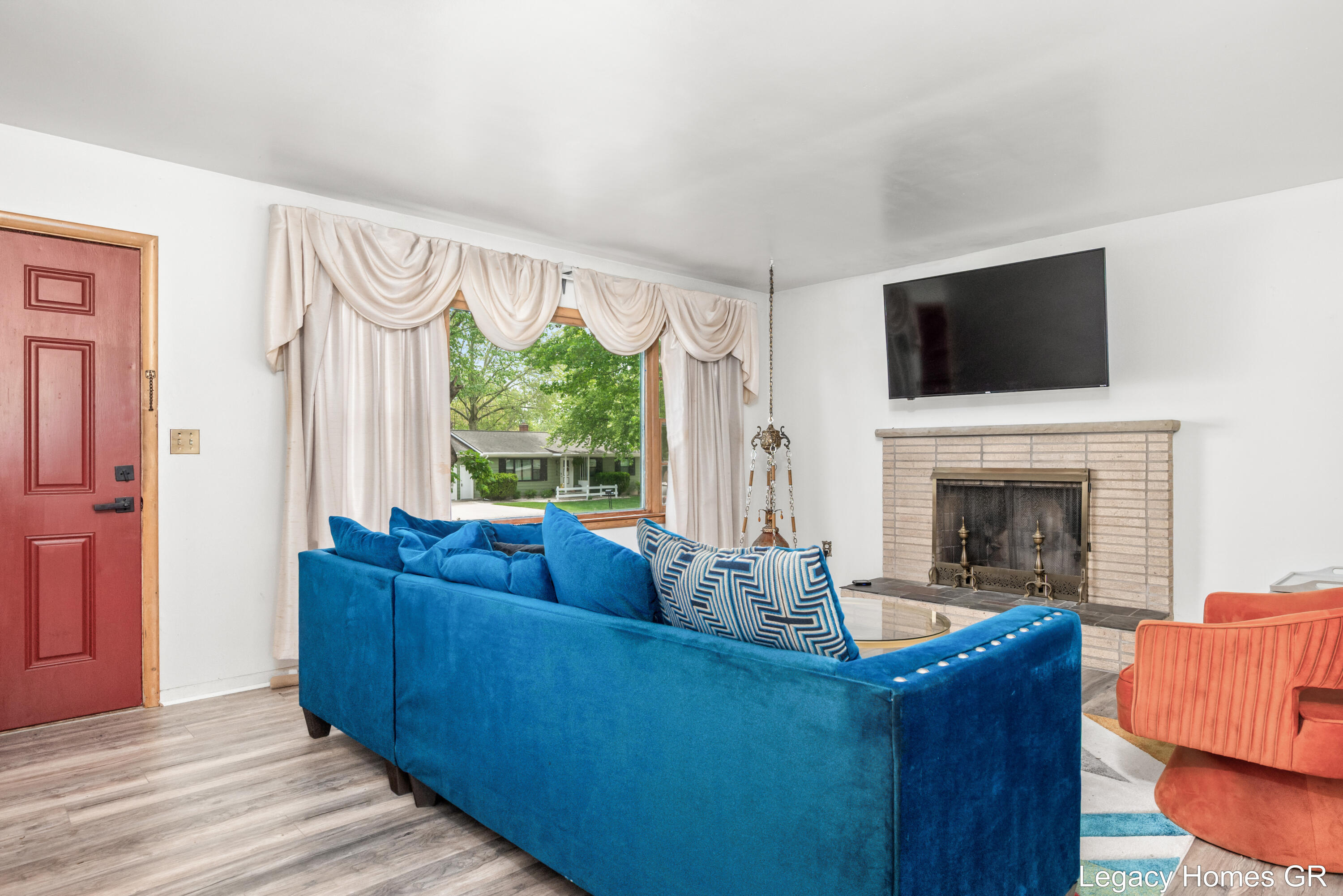 2757 Vassar Drive SE
