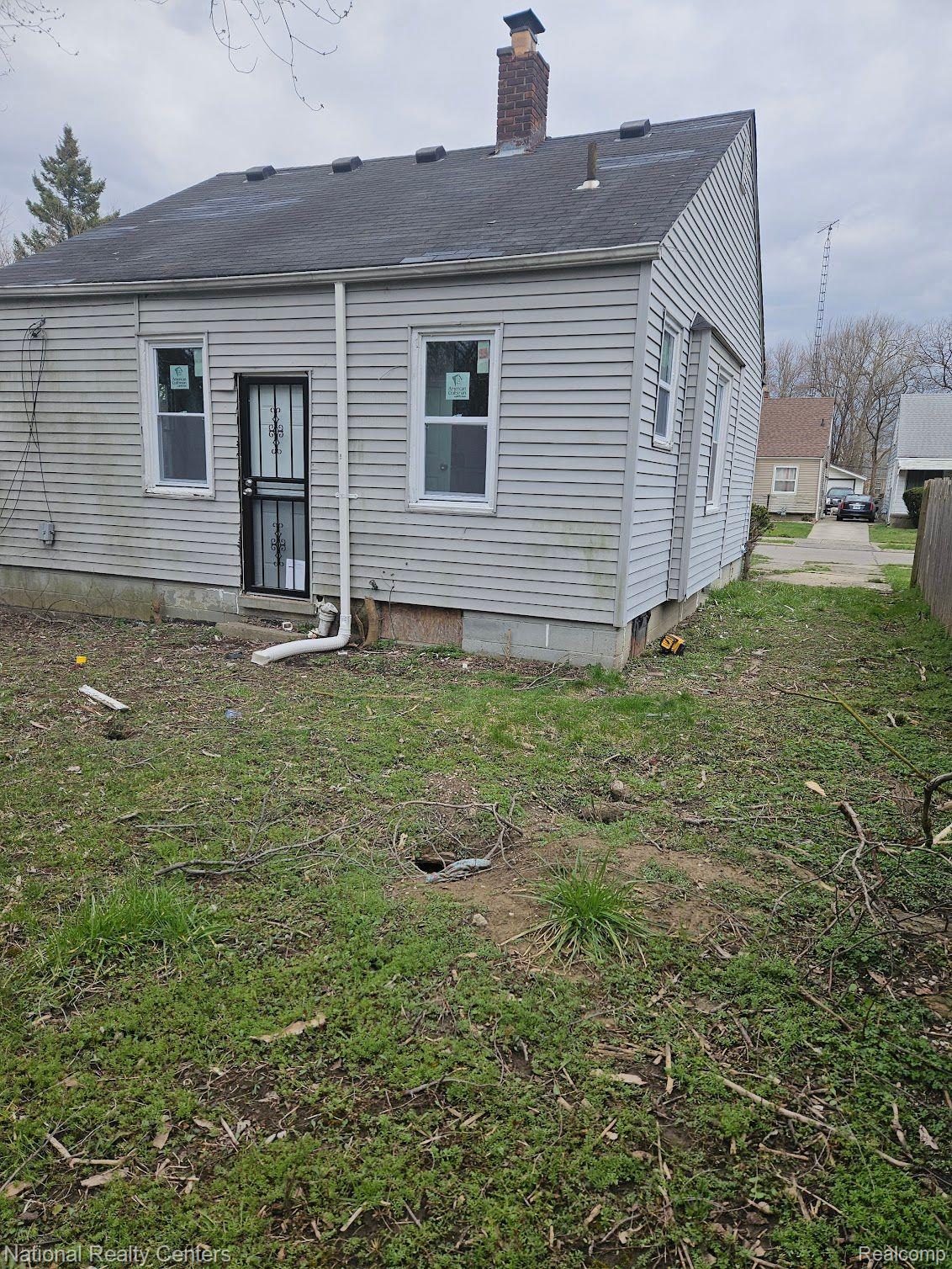 8271 Rosemont Avenue