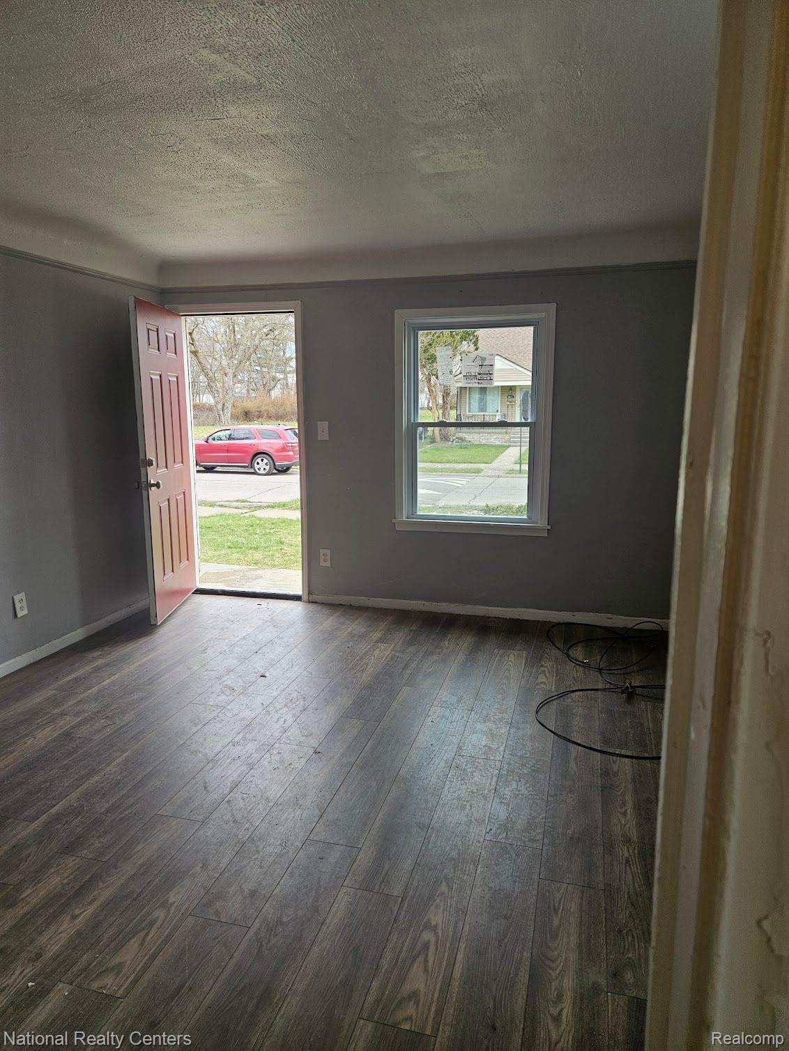 8271 Rosemont Avenue