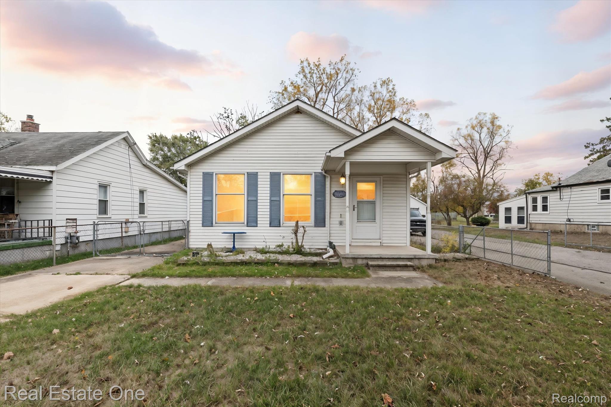 35833 Farragut Avenue