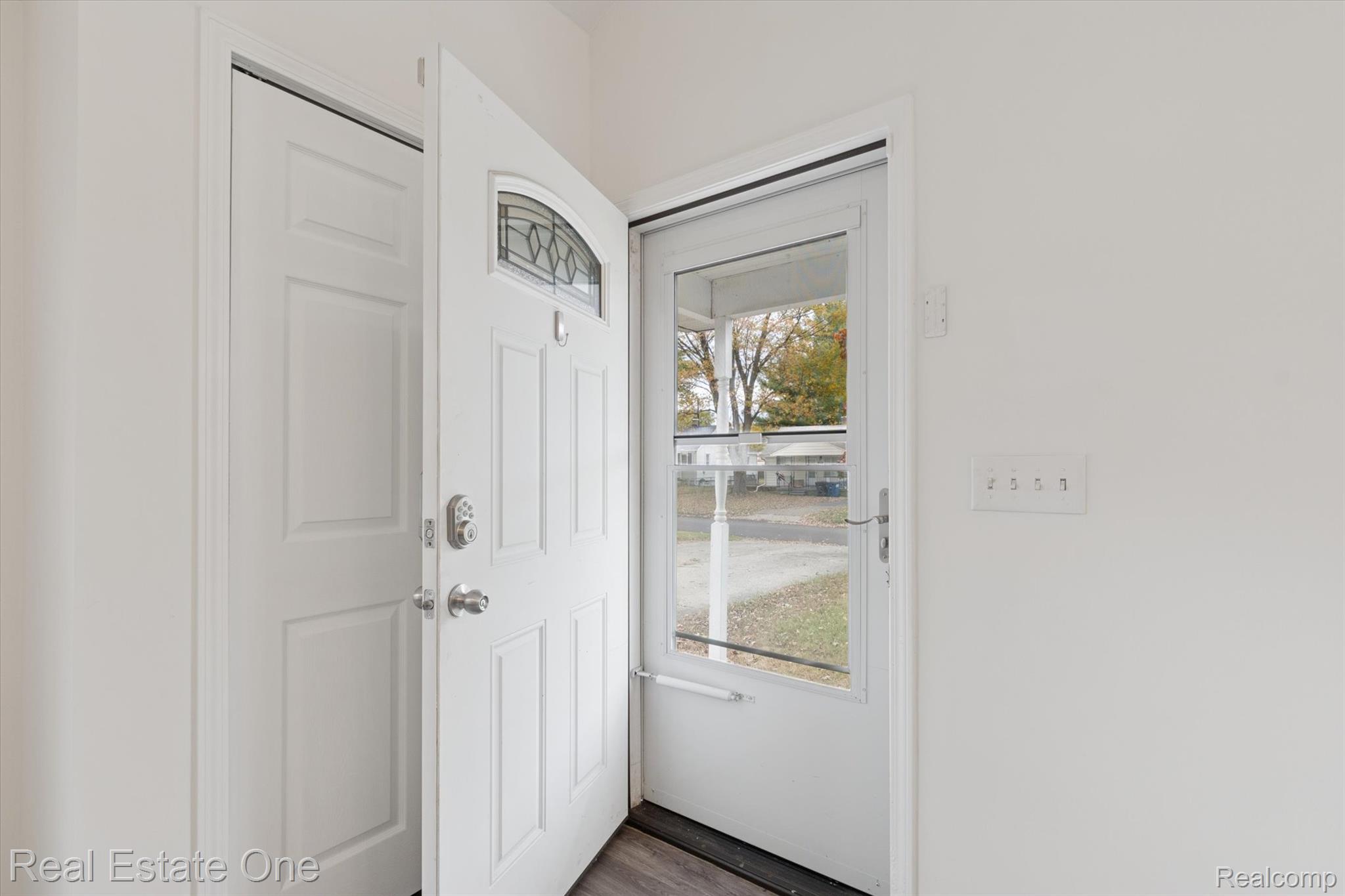 35833 Farragut Avenue