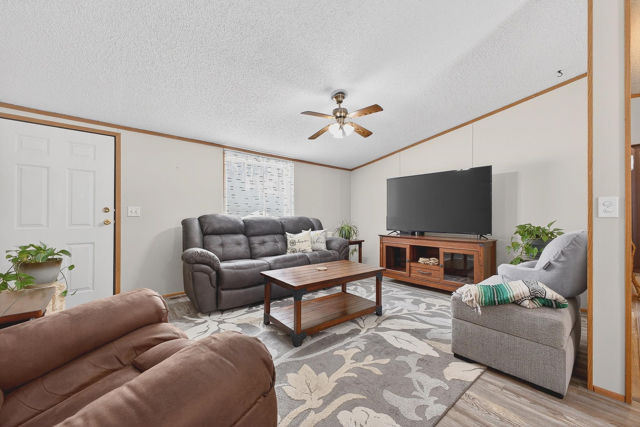 7332 NE Starvation Lake Road