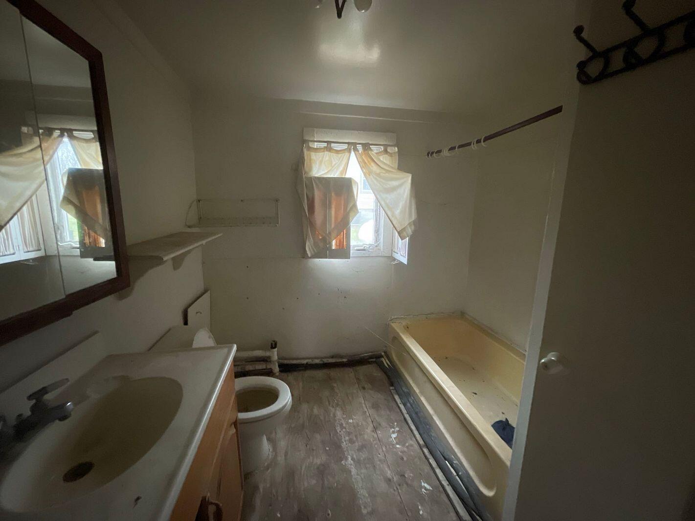 6095 N Stony Creek Road