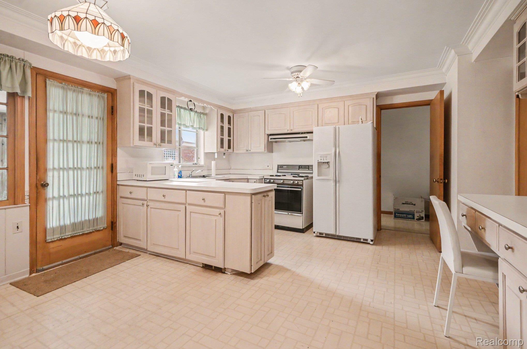 19925 E William Court