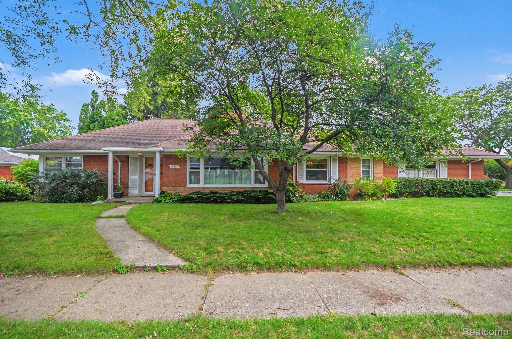 19925 E William Court
