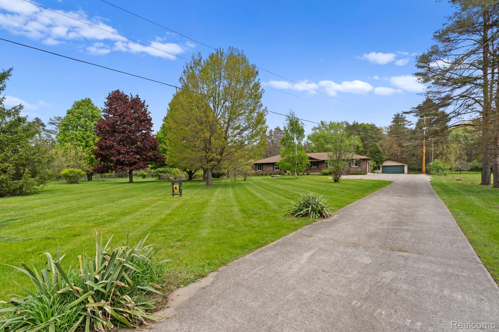 7540 Dexter Pinckney Road