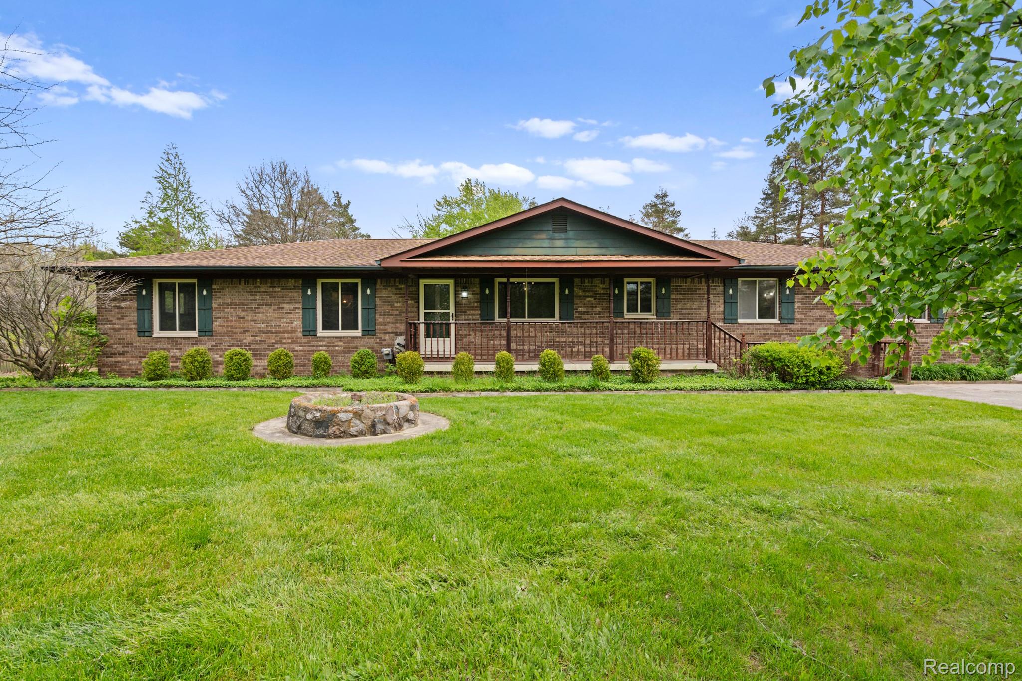 7540 Dexter Pinckney Road