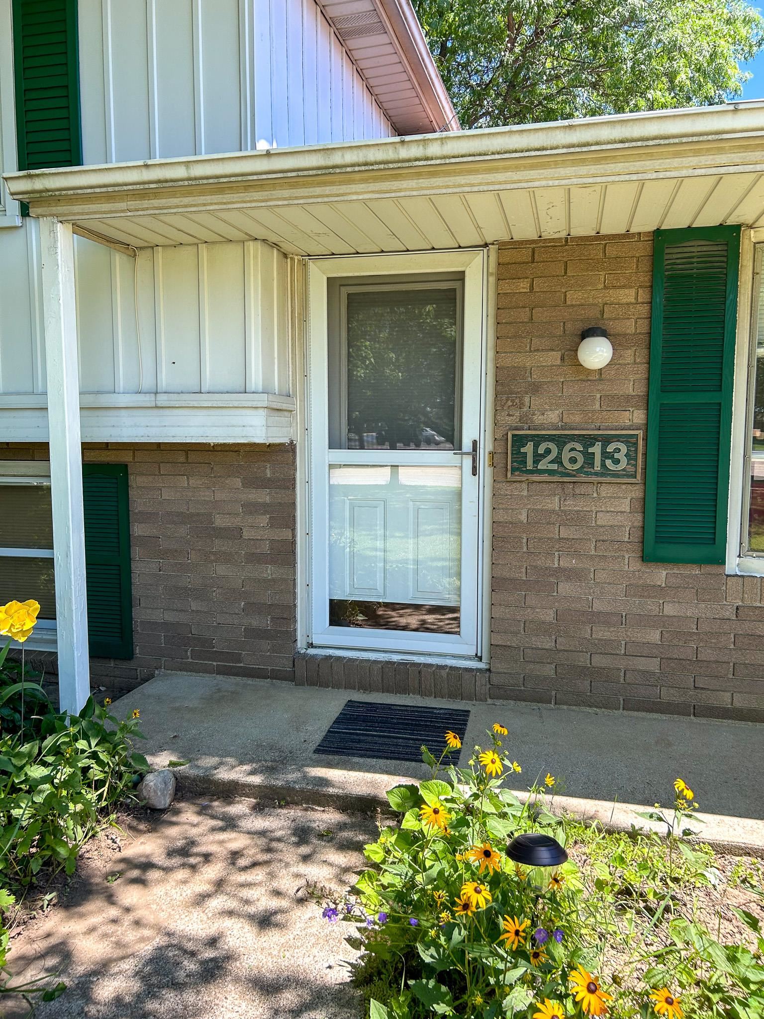 12613 Holly Road