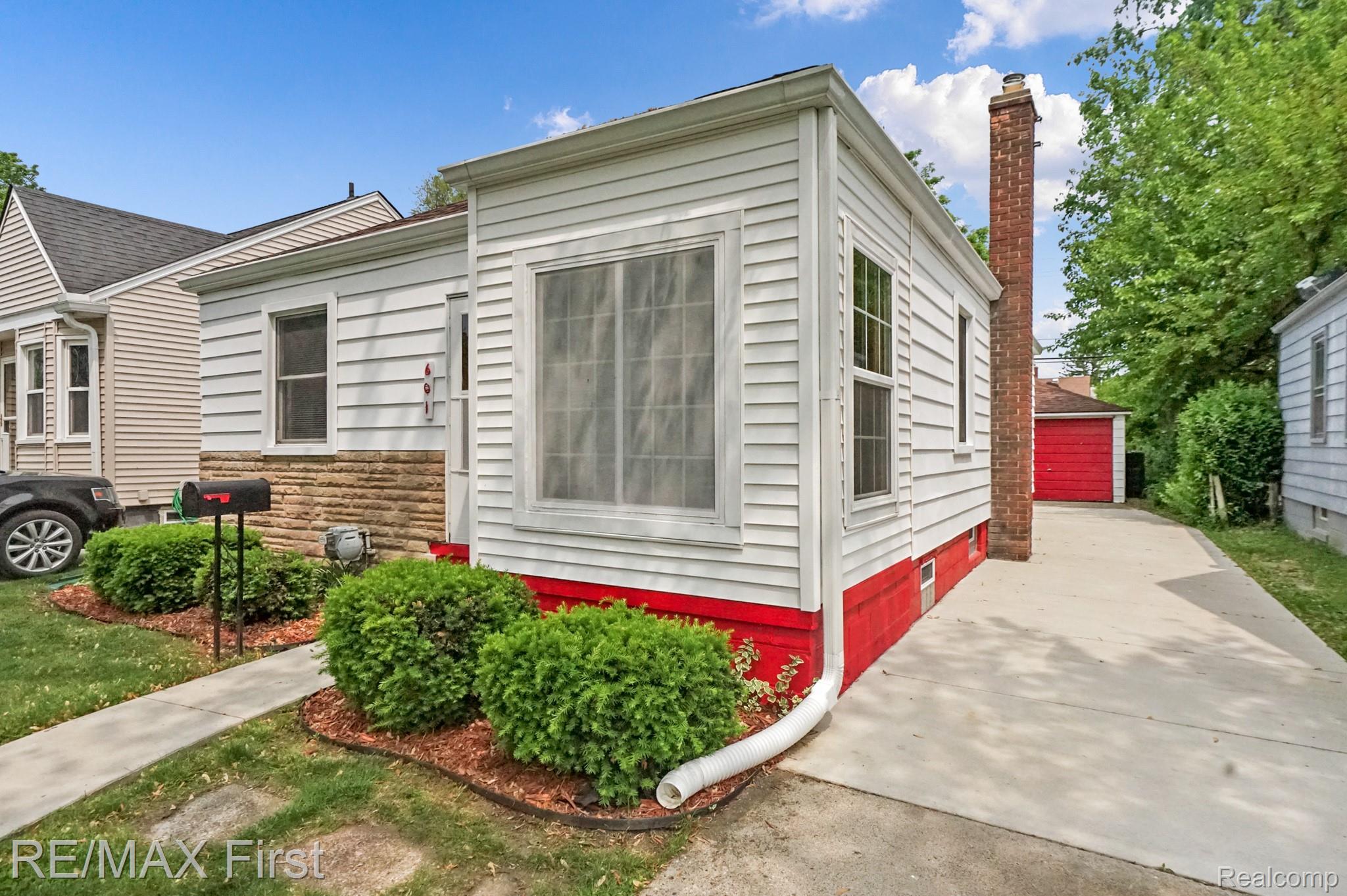 601 E Webster Street