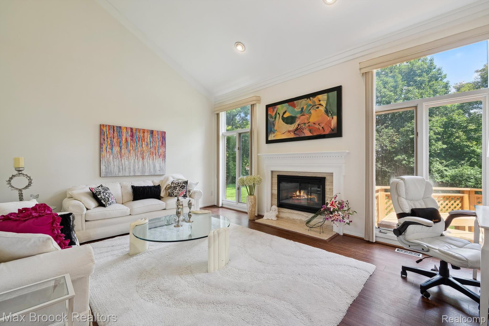 28418 Venice Circle