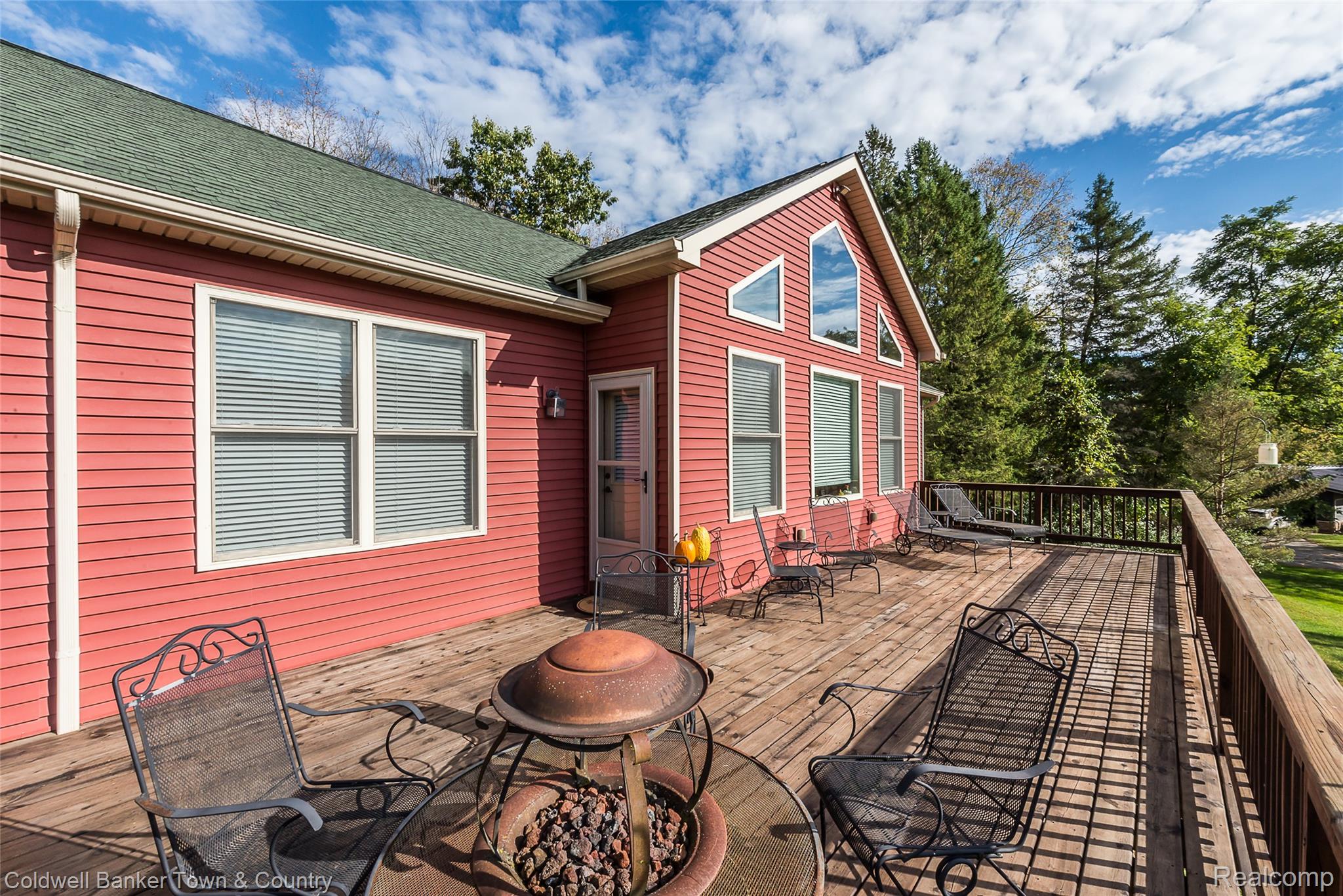 2223 Hidden Valley Road