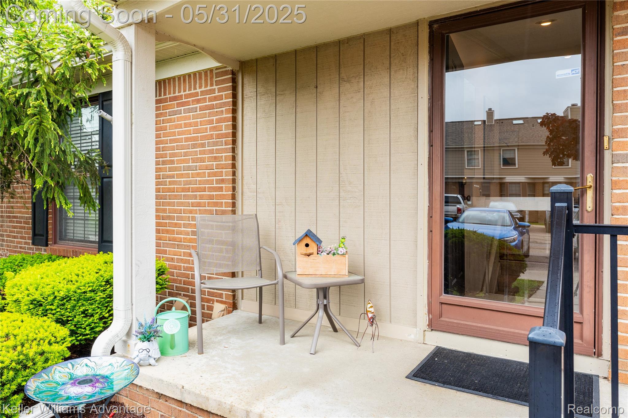 22152 Edgewater