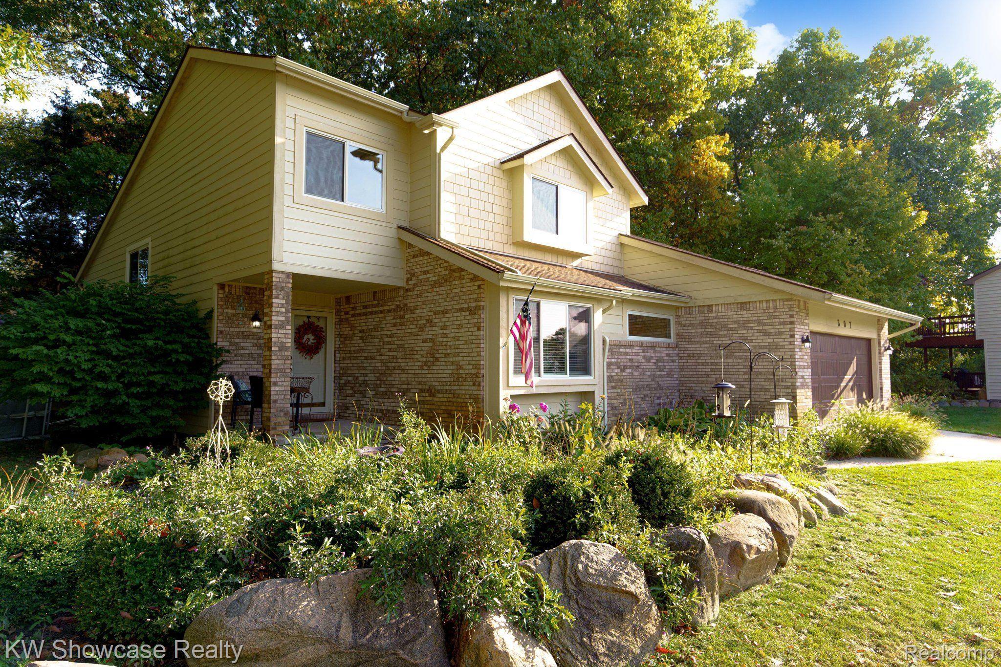 307 ROSARIO Lane