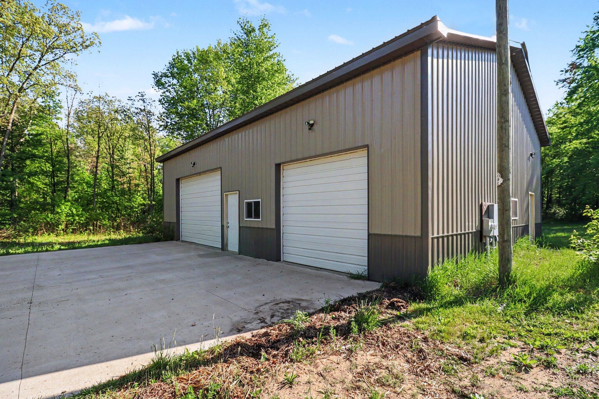 92 N Elm Avenue