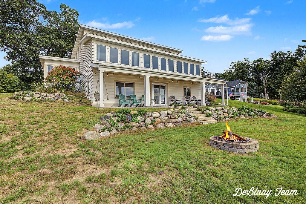 8940 S Redwood Drive