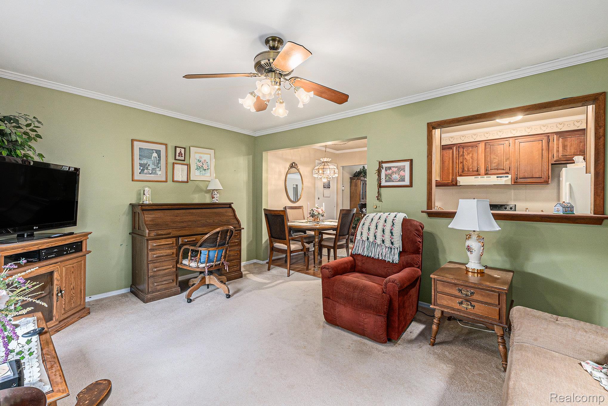 Troy City, Michigan 48085, United States, 3 Bedrooms Bedrooms, ,1 BathroomBathrooms,Residential,Active,191942