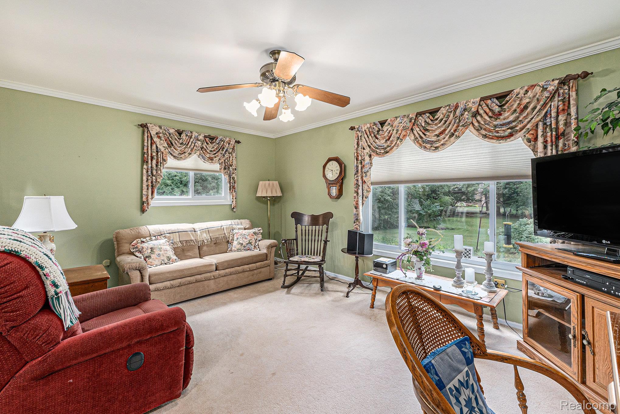 Troy City, Michigan 48085, United States, 3 Bedrooms Bedrooms, ,1 BathroomBathrooms,Residential,Active,191942