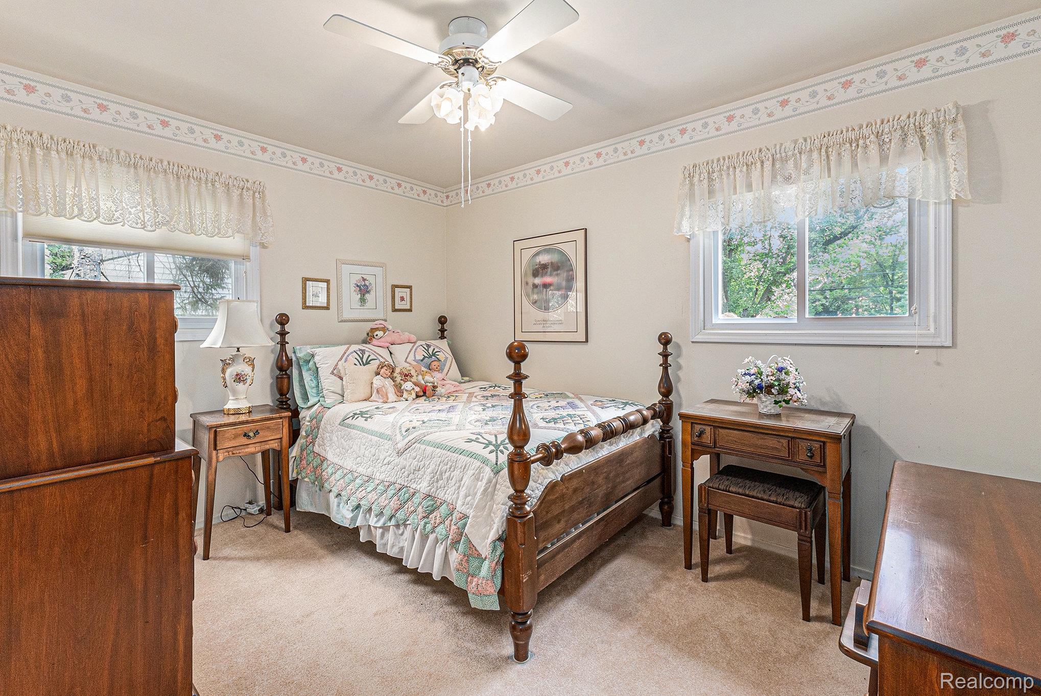 Troy City, Michigan 48085, United States, 3 Bedrooms Bedrooms, ,1 BathroomBathrooms,Residential,Active,191942