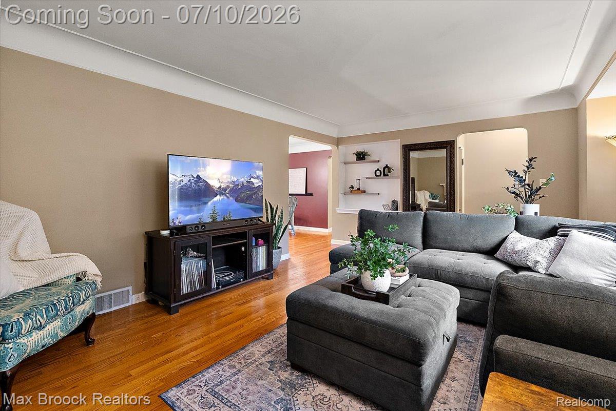 13154 Lasalle Boulevard