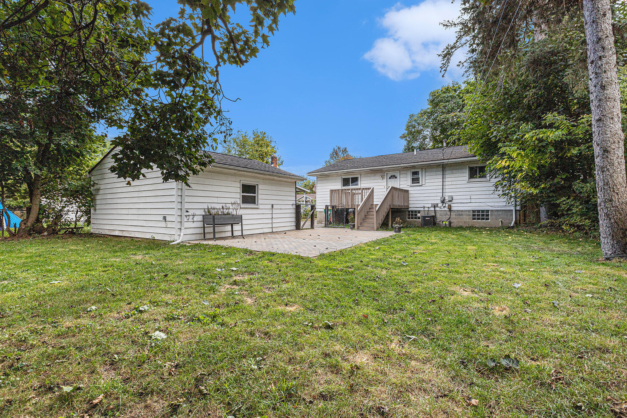 1027 Parkwood Avenue