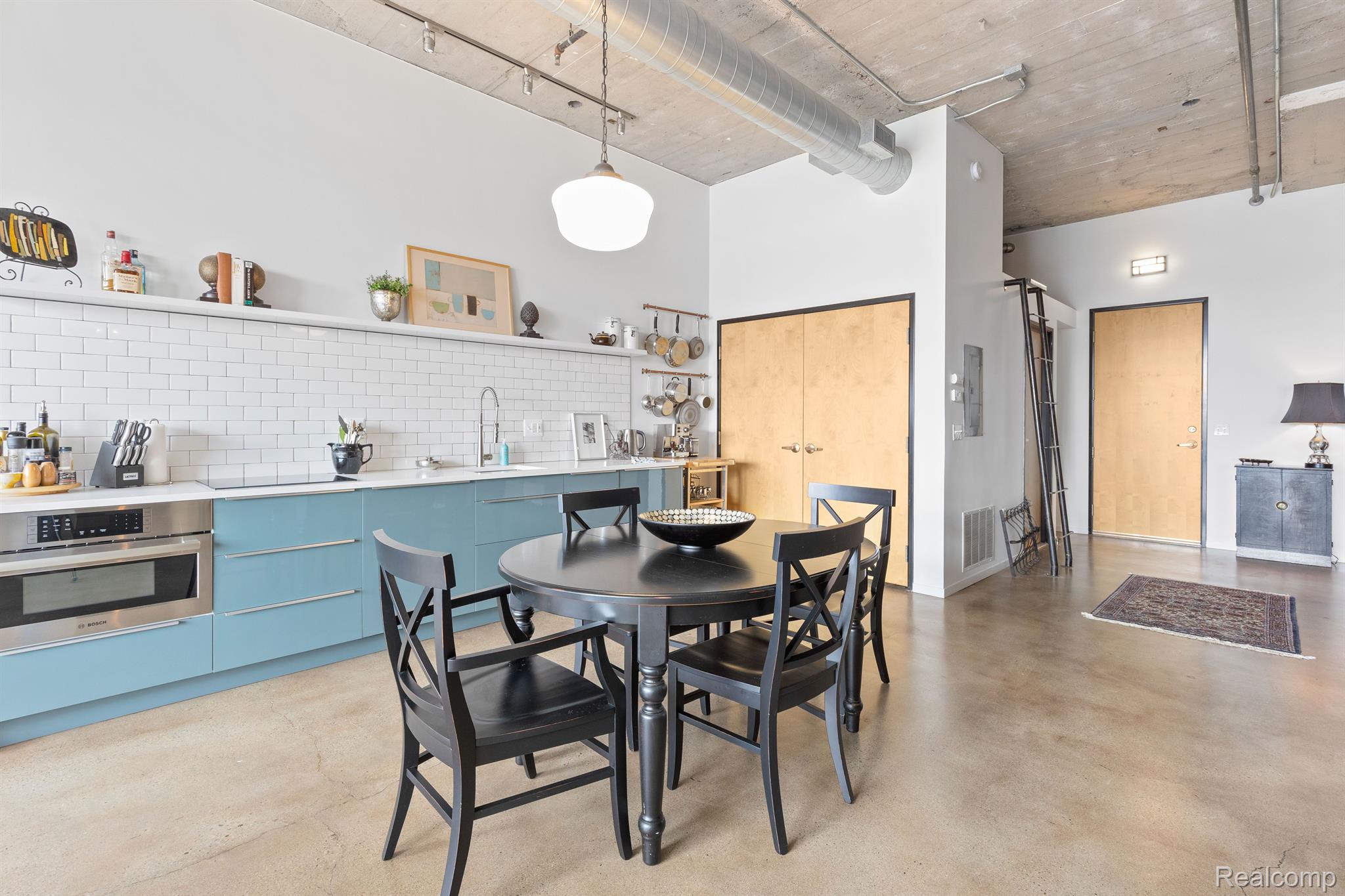 Detroit, Michigan 48201, United States, 1 Bedroom Bedrooms, ,1 BathroomBathrooms,Residential,Pending,74070