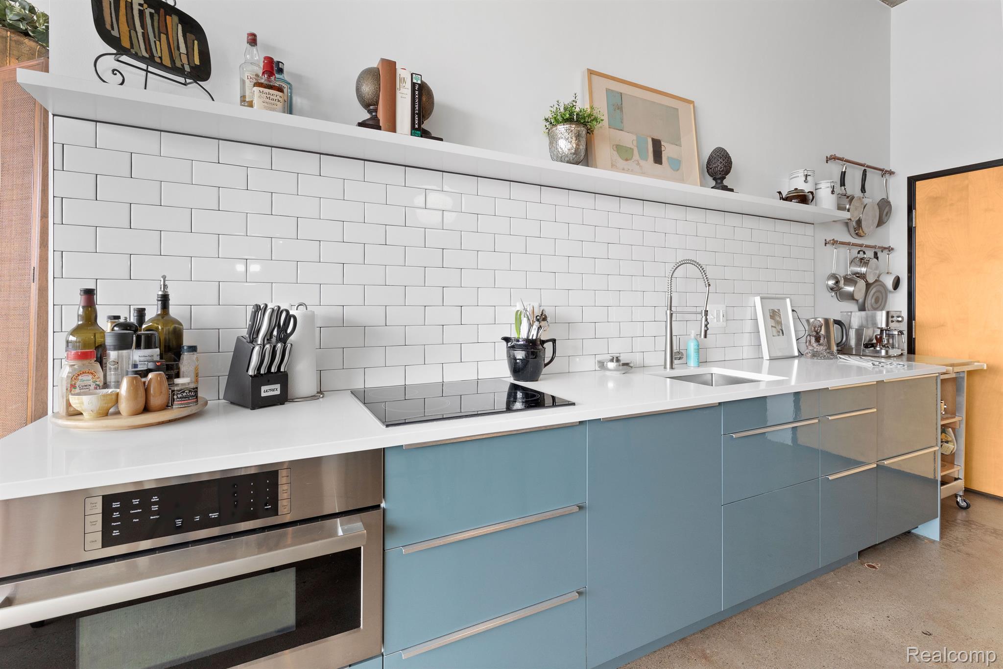 Detroit, Michigan 48201, United States, 1 Bedroom Bedrooms, ,1 BathroomBathrooms,Residential,Pending,74070