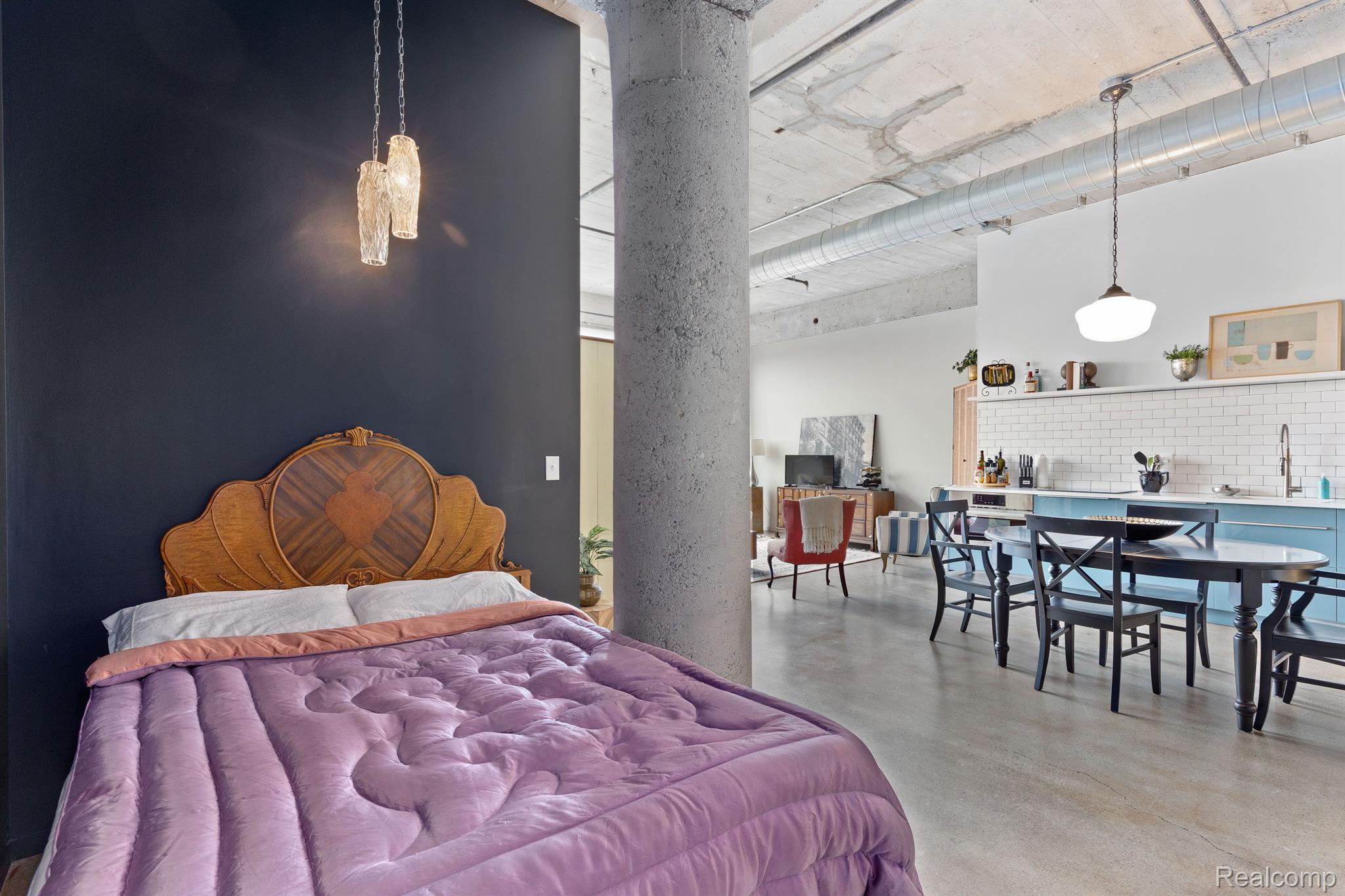 Detroit, Michigan 48201, United States, 1 Bedroom Bedrooms, ,1 BathroomBathrooms,Residential,Pending,74070