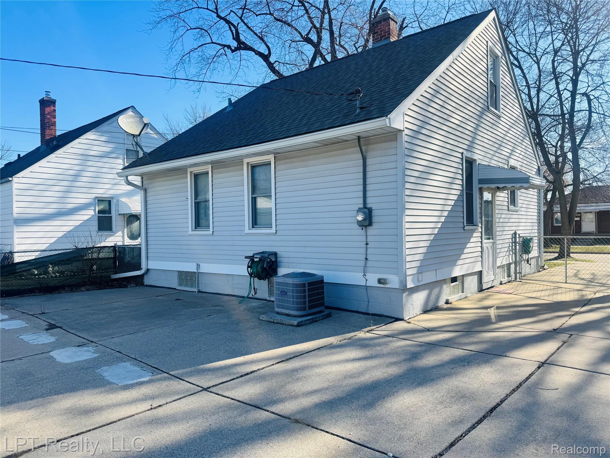 3078 Chandler Avenue