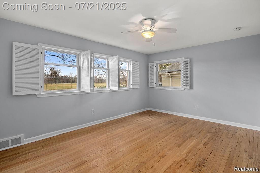 Birmingham City, Michigan 48009, United States, 2 Bedrooms Bedrooms, ,2 BathroomsBathrooms,Residential,Coming Soon,174264