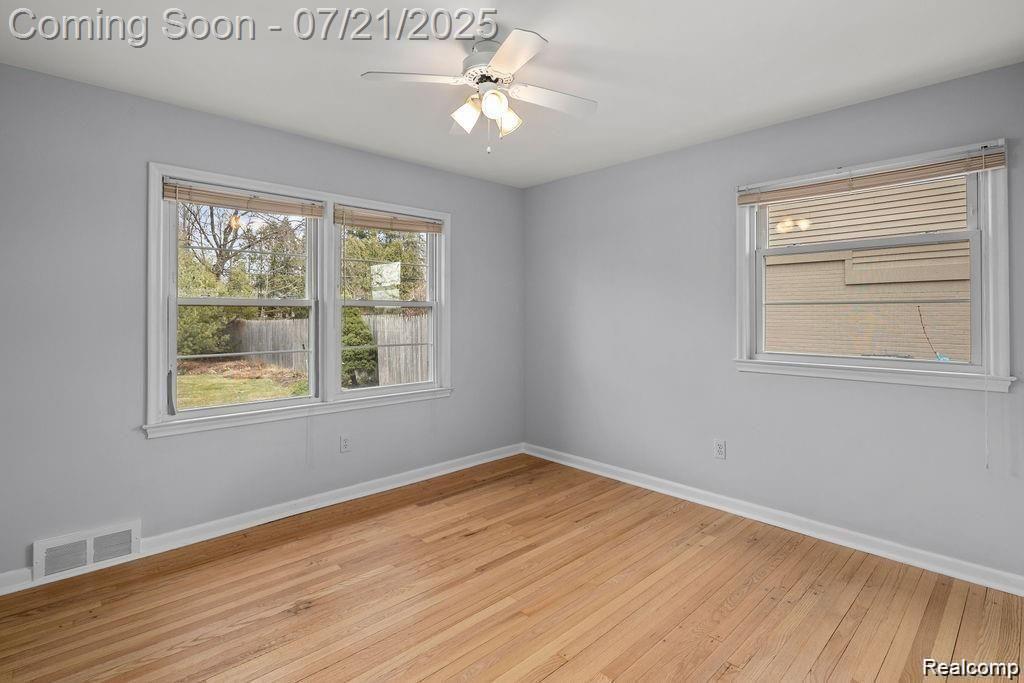 Birmingham City, Michigan 48009, United States, 2 Bedrooms Bedrooms, ,2 BathroomsBathrooms,Residential,Coming Soon,174264