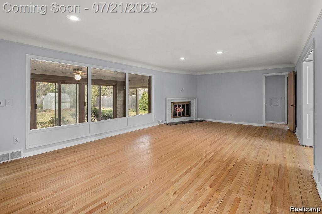 Birmingham City, Michigan 48009, United States, 2 Bedrooms Bedrooms, ,2 BathroomsBathrooms,Residential,Coming Soon,174264