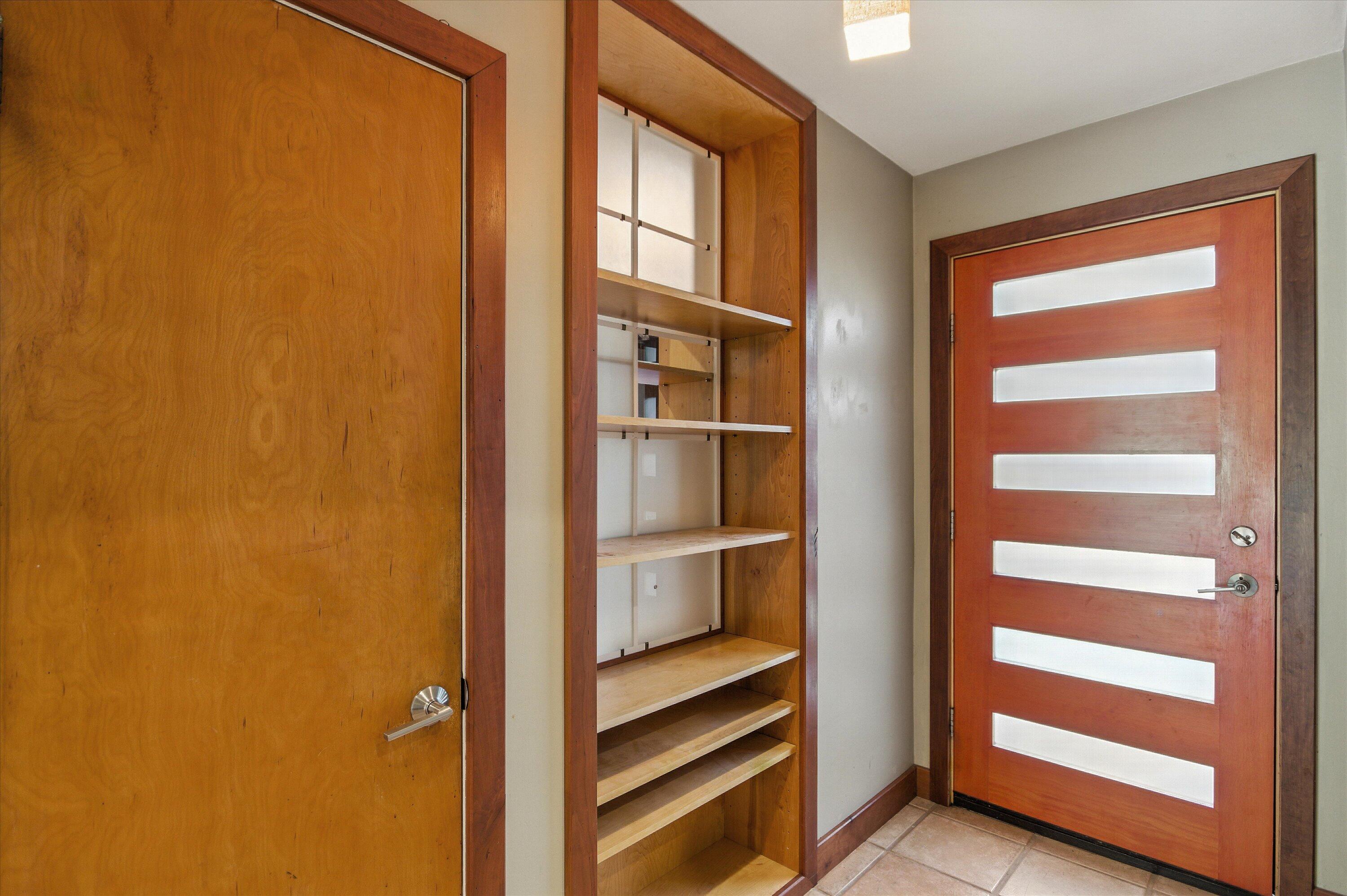 712 Collegewood Street