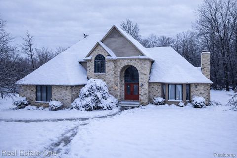 11514 Kings Knight Circle Grand Blanc City MI 48439