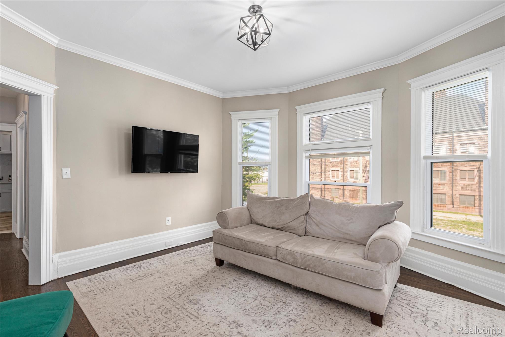 Detroit City, Michigan 48202, United States, 3 Bedrooms Bedrooms, ,1 BathroomBathrooms,Residential,Active,165668